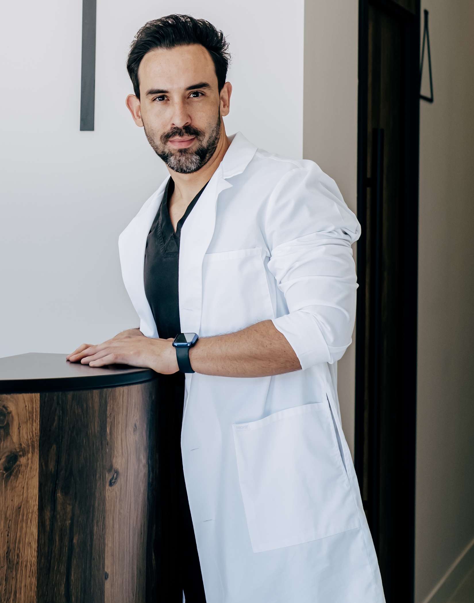 Dr. Richard Londoño